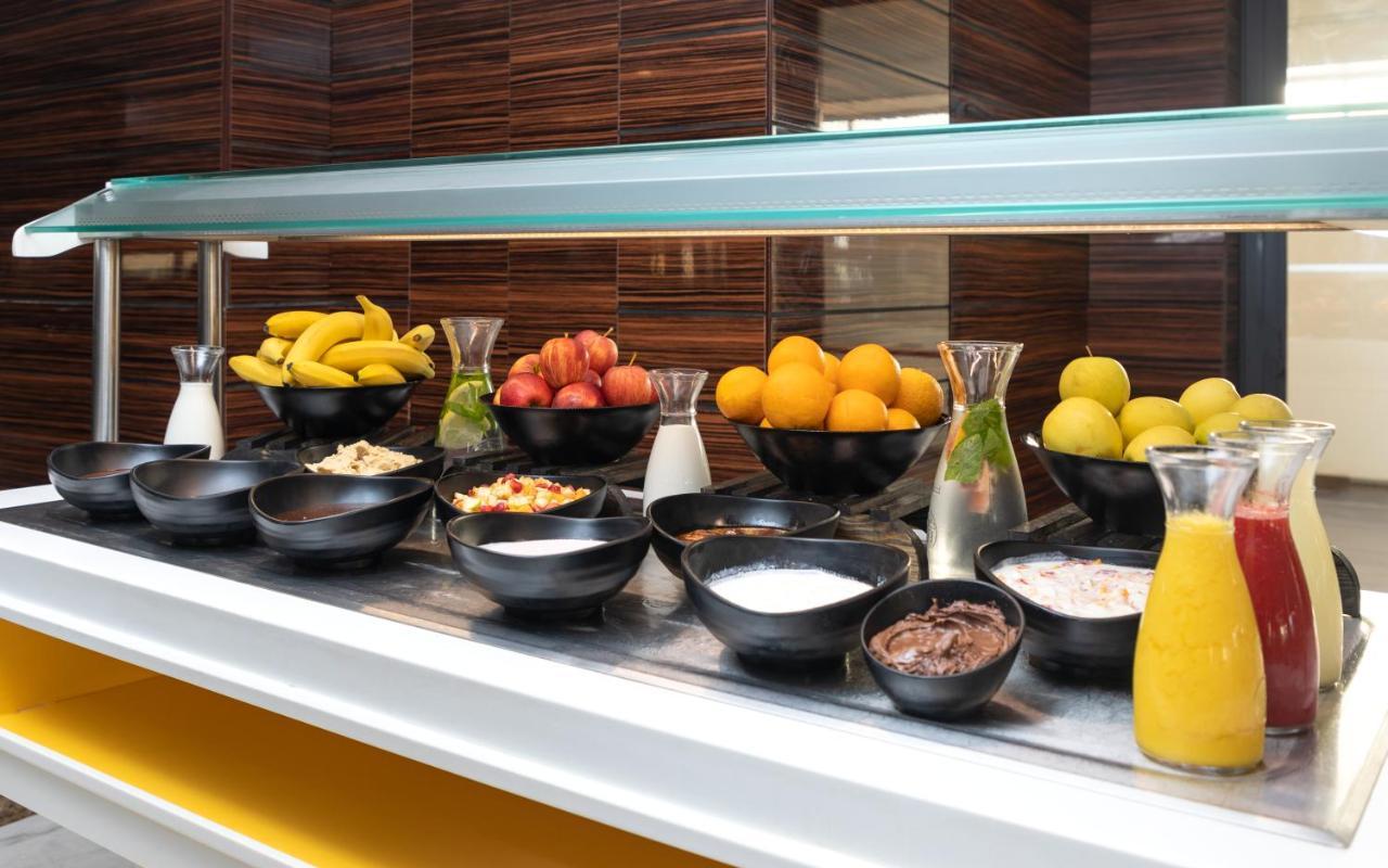 فنادق موفنبيك سفاكس صفاقس‎ المظهر الخارجي الصورة A salad bar