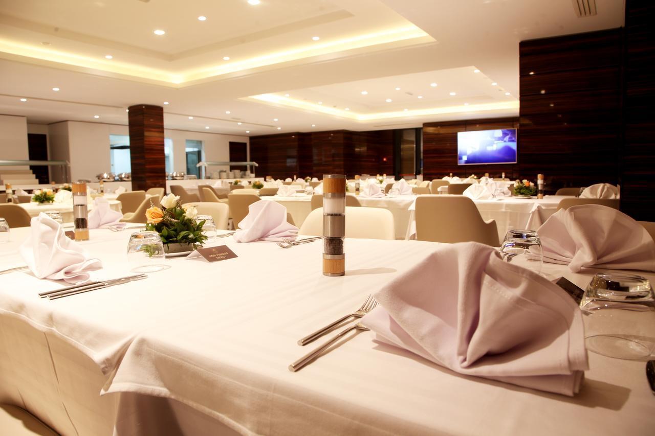 فنادق موفنبيك سفاكس صفاقس‎ المظهر الخارجي الصورة The Long Room