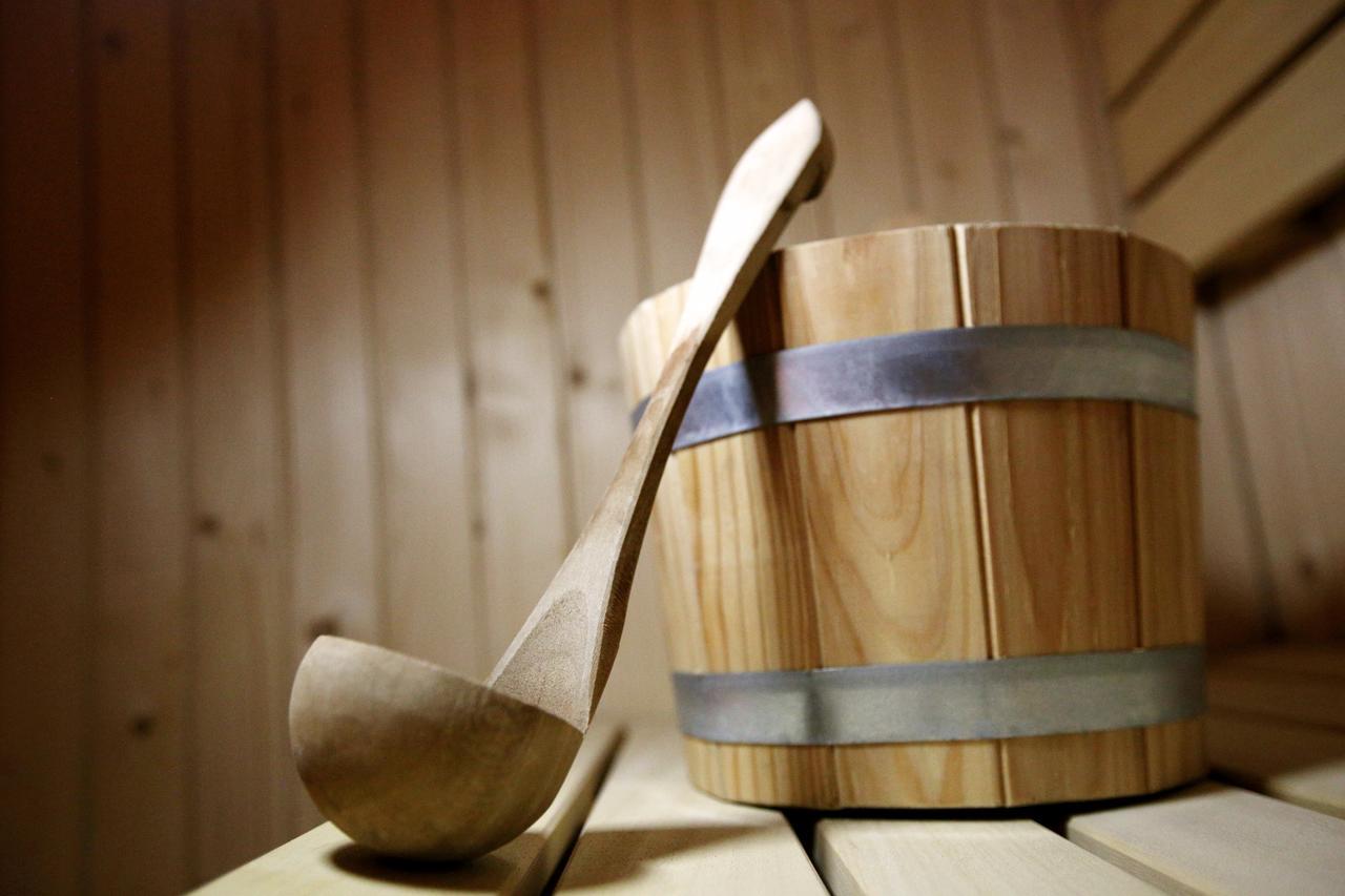 فنادق موفنبيك سفاكس صفاقس‎ المظهر الخارجي الصورة Sauna bucket and ladle
